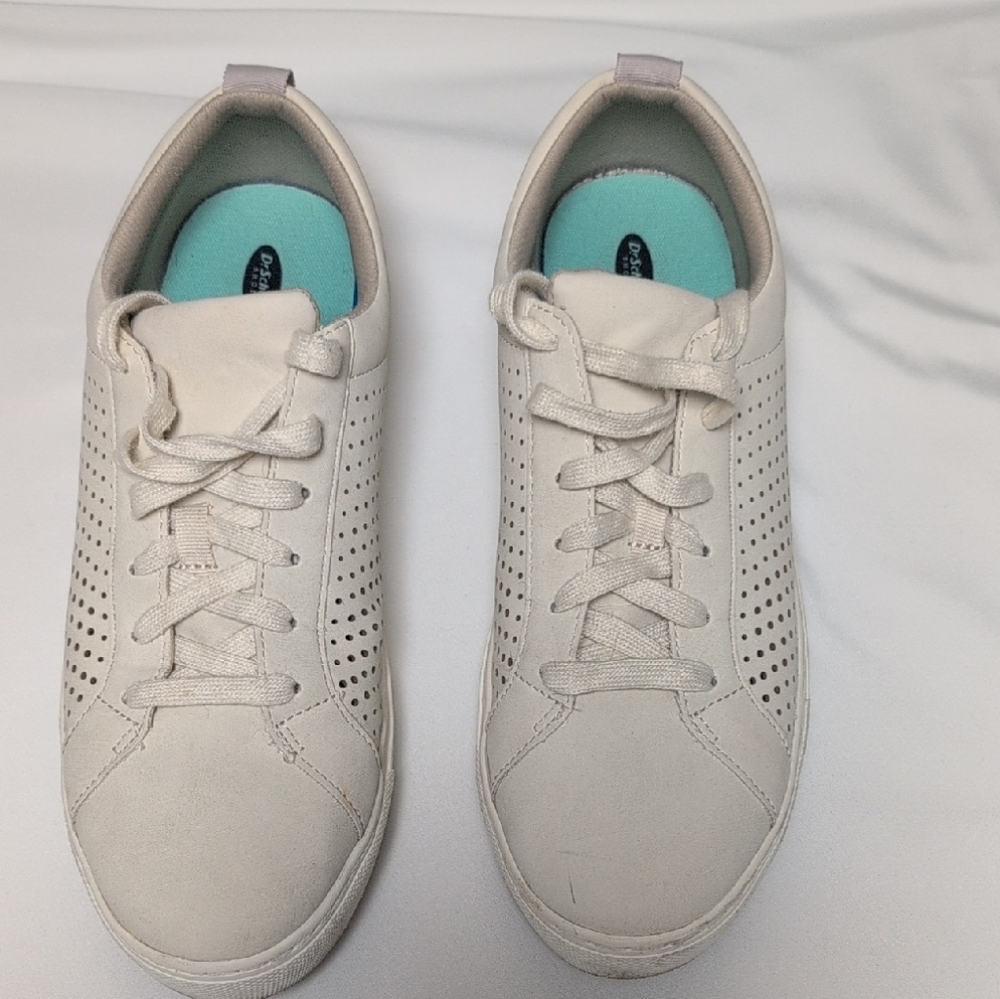 Dr. Scholl's Cream Perforated Sneakers